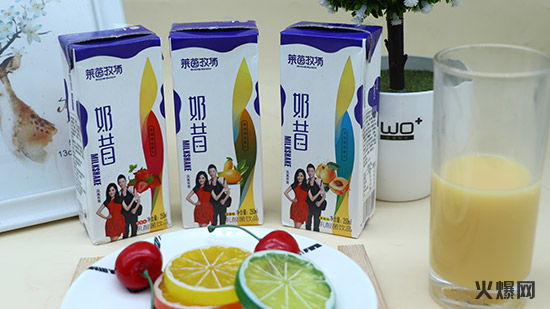 橫掃市場,裸價招商,6.5元/提,這款飲品真的狠給“利”! 橫掃市場,裸價招商,6.5元/提,這款飲品真的狠給“利”!