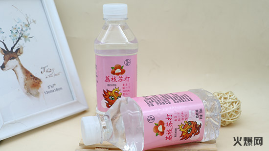 橫掃市場,裸價招商,6.5元/提,這款飲品真的狠給“利”! 橫掃市場,裸價招商,6.5元/提,這款飲品真的狠給“利”!